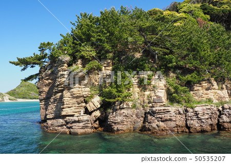 一個美麗的荒島的圖像 50535207