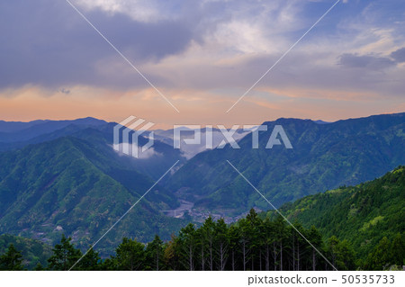 從塔瑪基山的視圖 50535733