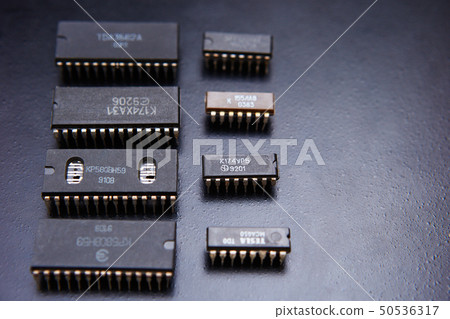 Electronic chip 50536317