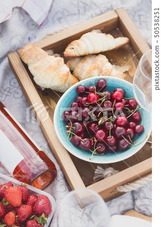 Picnic in the meadow Picnic in the meadow 50538251