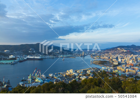 Nagasaki Port (from Naganokan Park) 50541084