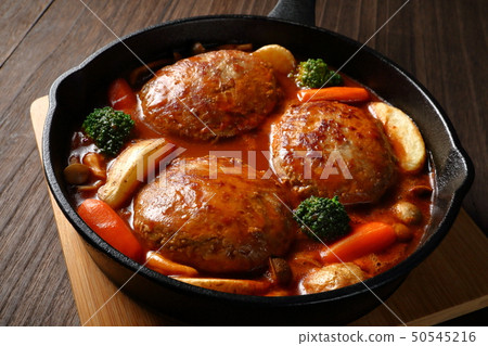 Braised hamburger steak Braised hamburger steak 50545216