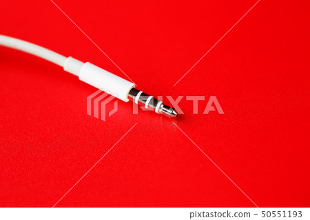 White connector AUX white cable on a red White connector AUX white cable on a red 50551193