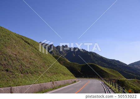 Aso in fresh green Aso in fresh green 50553022