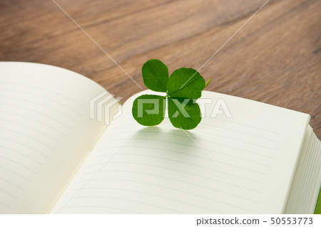 四片葉子三葉草書日記 50553773