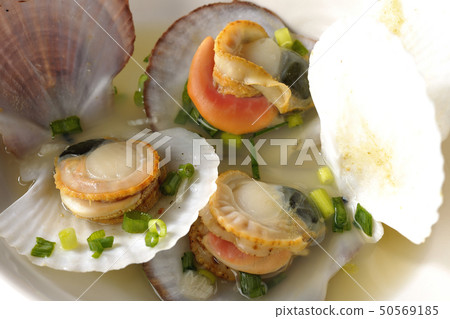 Steamed rice cracker scallops 50569185