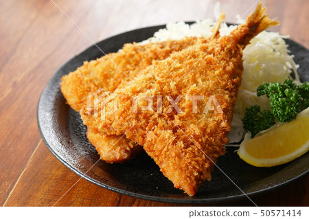 deep-fried horse mackerel   50571414