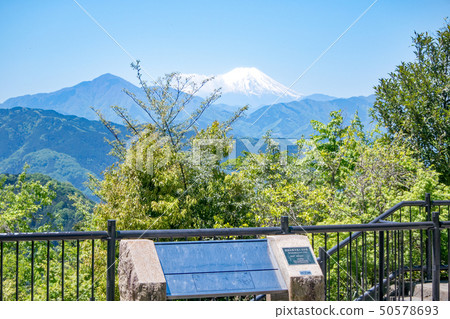 Mount Takao summit Mount Fuji viewed from the observation deck in early May Mount Takao summit Mount Fuji viewed from the observation deck in early May 50578693