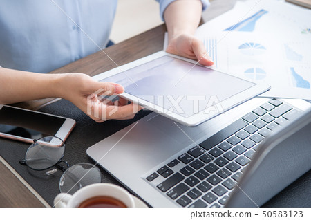 Women's public office commercial flat-plate electric carpenter use tablet business office backlighting Women's public office commercial flat-plate electric carpenter use tablet business office backlighting 50583123