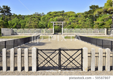 皇帝Nintoku Middle-Bangling Bird Earfield Chulun(大阪府Sak市) 皇帝Nintoku Middle-Bangling Bird Earfield Chulun(大阪府Sak市) 50587807