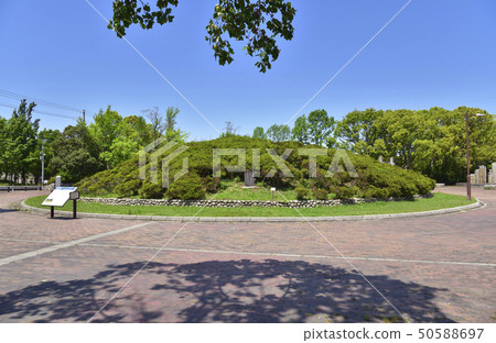 The Seven Kannon Ancient Tombs (Osaka Prefecture Sakai City) The Seven Kannon Ancient Tombs (Osaka Prefecture Sakai City) 50588697