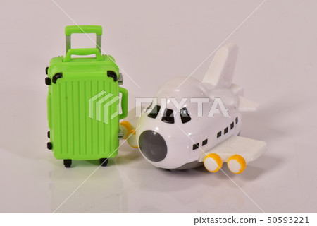 Toy plane and carry case 50593221