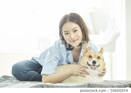 健康，小狗，房屋，房屋，年輕女性 50600854