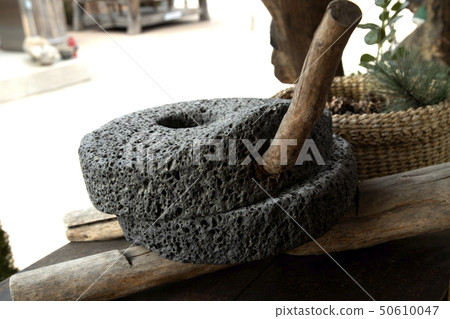 Grindstone and abrasive Grindstone and abrasive 50610047