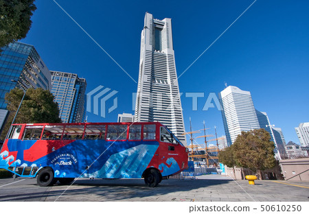 Amphibious Bus Station Yokohama 50610250