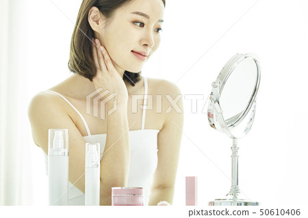 Beauty, beauty, skincare, young woman Beauty, beauty, skincare, young woman 50610406
