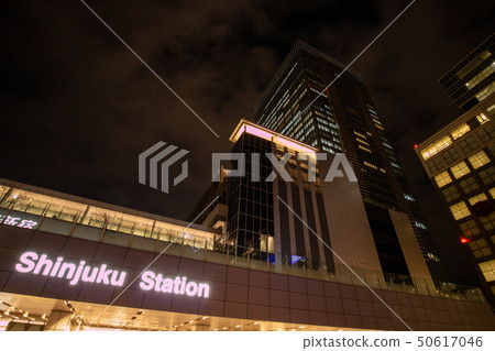 新宿站新南口夜景 新宿站新南口夜景 50617046