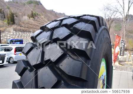 Large dump tire Large dump tire 50617936