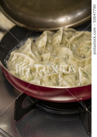[Grilled dumplings] 50647790
