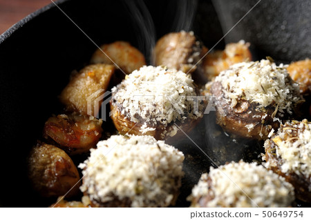 Ahijo of shrimp and mushrooms (with steam) 50649754
