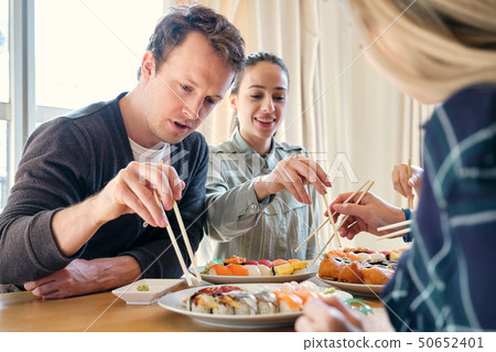 外國人入境日本烹飪班餐 50652401