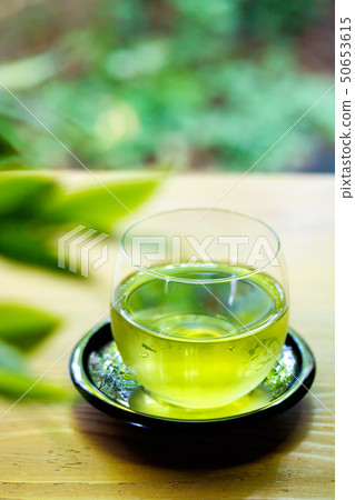 冰鎮茶,排幹的煎茶 冰鎮茶,排幹的煎茶 50653615