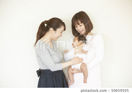 Leave the child in the nursery 50659505