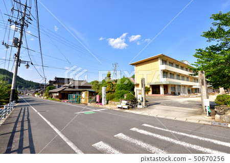 Former Maniwa City paddy field elementary school Maniwa City, Okayama Prefecture 1608 Miyaji 1 March 20 2018 Closed school 50670256
