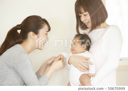 把孩子留在托兒所 把孩子留在托兒所 50670999