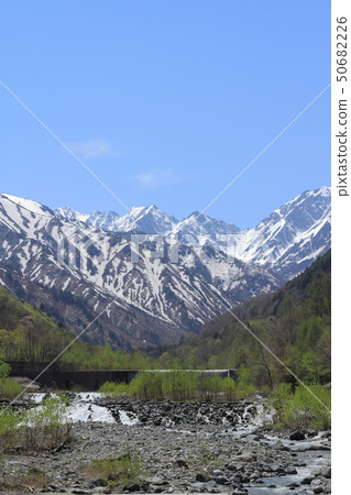 五月的北阿爾卑斯山也許是在立山山脈謀殺之後 五月的北阿爾卑斯山也許是在立山山脈謀殺之後 50682226