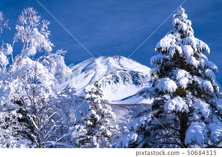 <Shizuoka Prefecture> Mt. Fuji, heavy snowfall and rime <Shizuoka Prefecture> Mt. Fuji, heavy snowfall and rime 50684315