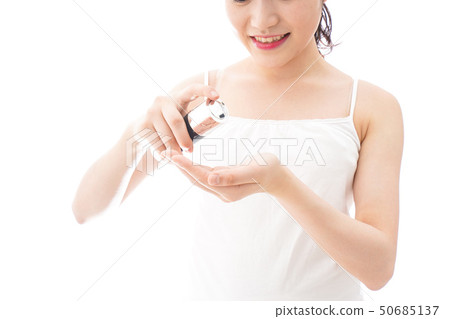 繪奶油的少婦 50685137