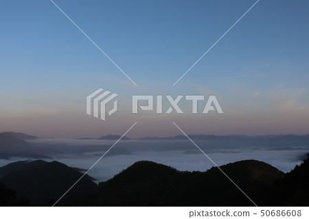 Scenery of the sea of clouds Scenery of the sea of clouds 50686608