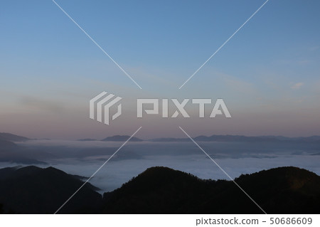 Scenery of the sea of clouds Scenery of the sea of clouds 50686609