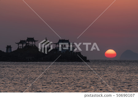 Morning Ryugu Castle and the sun Morning Ryugu Castle and the sun 50690107