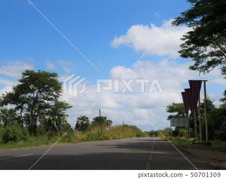 Zambia Enphee Region's Only Asphalt Road 50701309