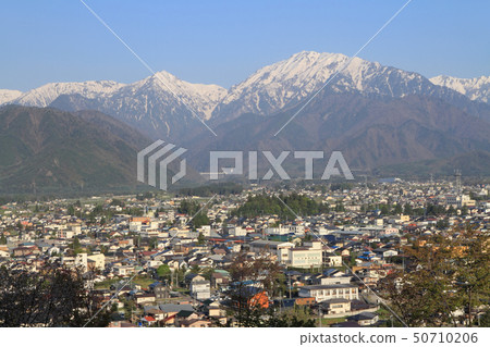 信濃大町五月山景 信濃大町五月山景 50710206