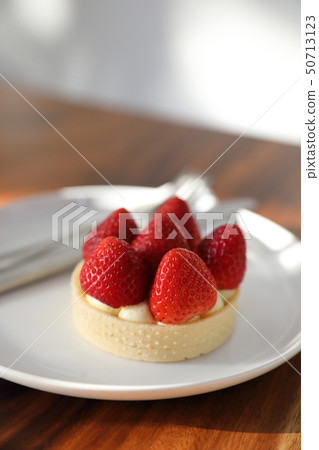 Strawberry cheese tart cake dessert sweet food 50713123