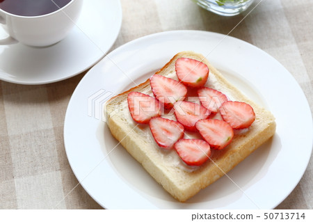 草莓吐司 50713714