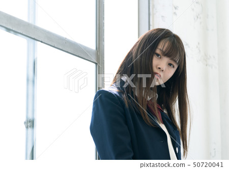 學校的女生 學校的女生 50720041