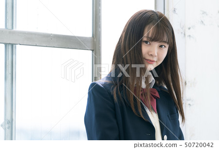 學校的女生 學校的女生 50720042
