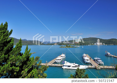 碼頭和湖的風景 50721547