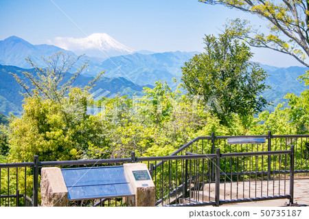 Mount Takao summit Mount Fuji viewed from the observation deck in early May Mount Takao summit Mount Fuji viewed from the observation deck in early May 50735187