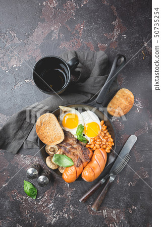 Full English breakfast 50735254