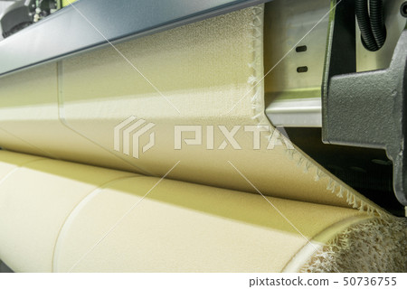 modern automatic spinning machine 50736755