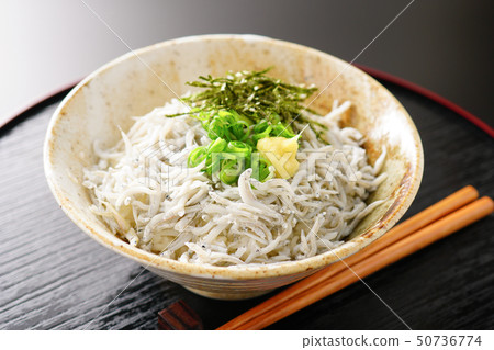 Pot-fried shiitake on rice 50736774