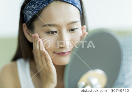 Young lady skin care Young lady skin care 50740730
