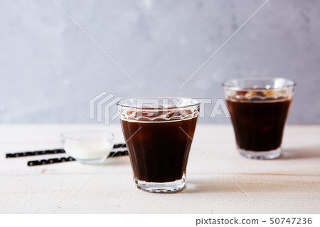 2杯冰咖啡 2杯冰咖啡 50747236