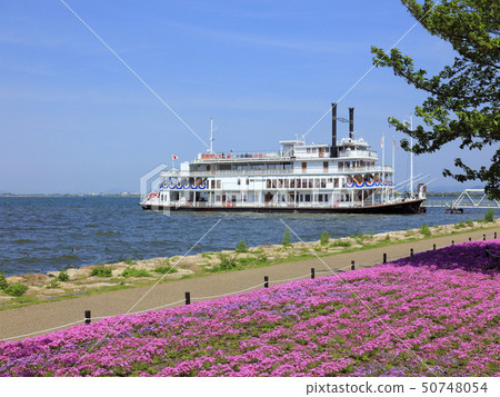 Lake Biwa sightseeing paddle boat 2016 (Otsu lake shore Nagisa park) 50748054
