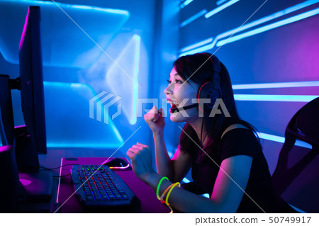 cyber sport gamer win game 50749917